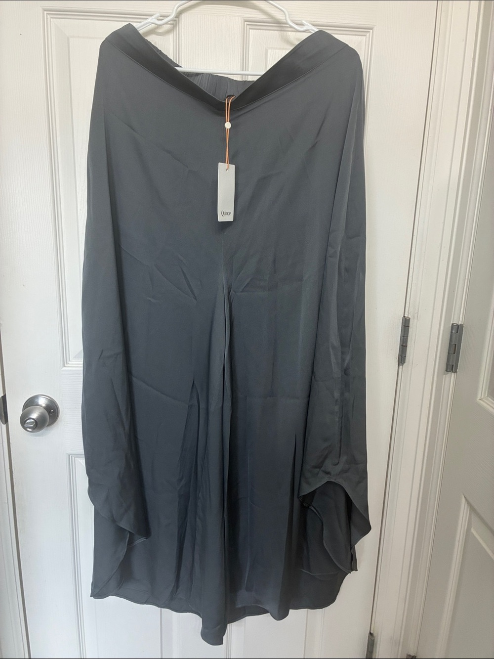 Beautiful NWT Quince Lava Stone Silk Palazzo Pants